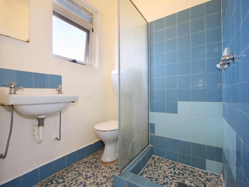 9/16 Kokaribb Road, Carnegie VIC 3163