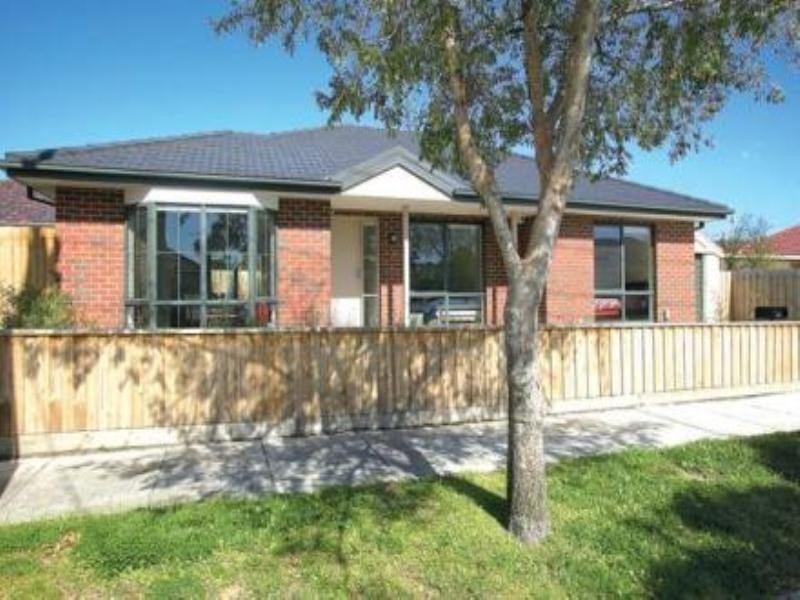 11 Portland Street, Carnegie VIC 3163