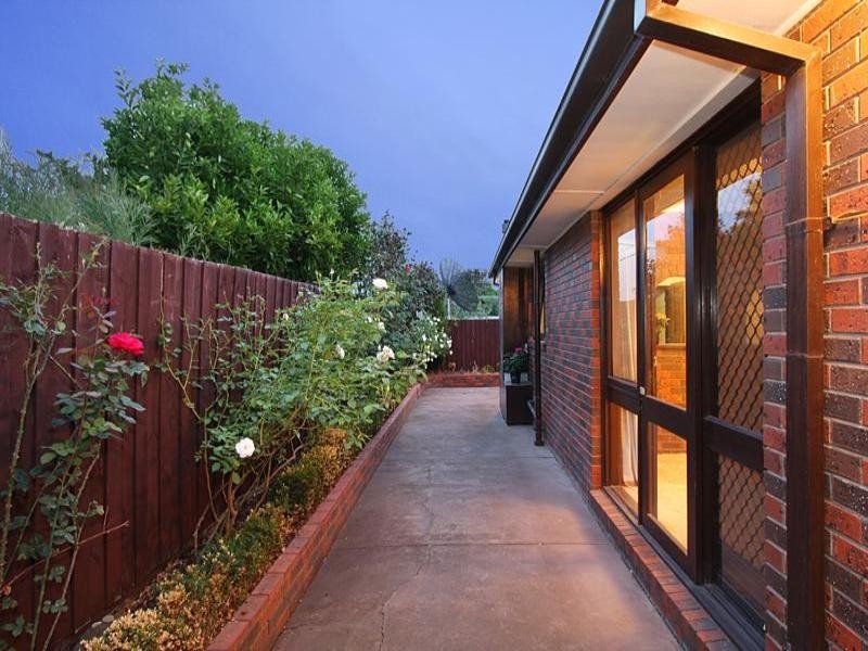 2/34 Balmoral Avenue, Bentleigh VIC 3204