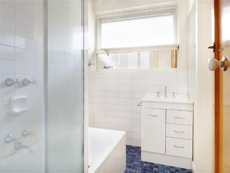 8/26 Elliott Avenue, Carnegie VIC 3163