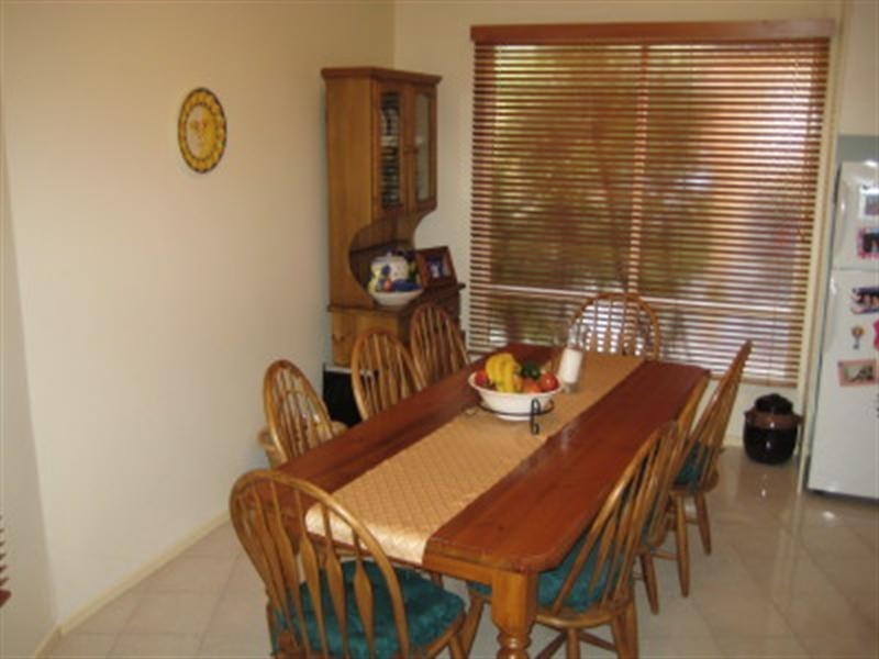 1/7 Vine Grove, Carnegie VIC 3163