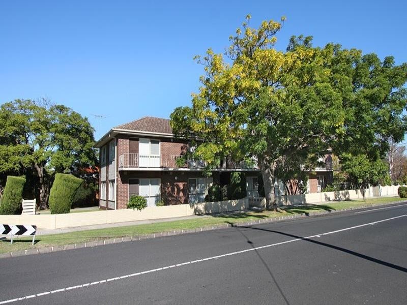 10/143 Booran Road, Carnegie VIC 3163