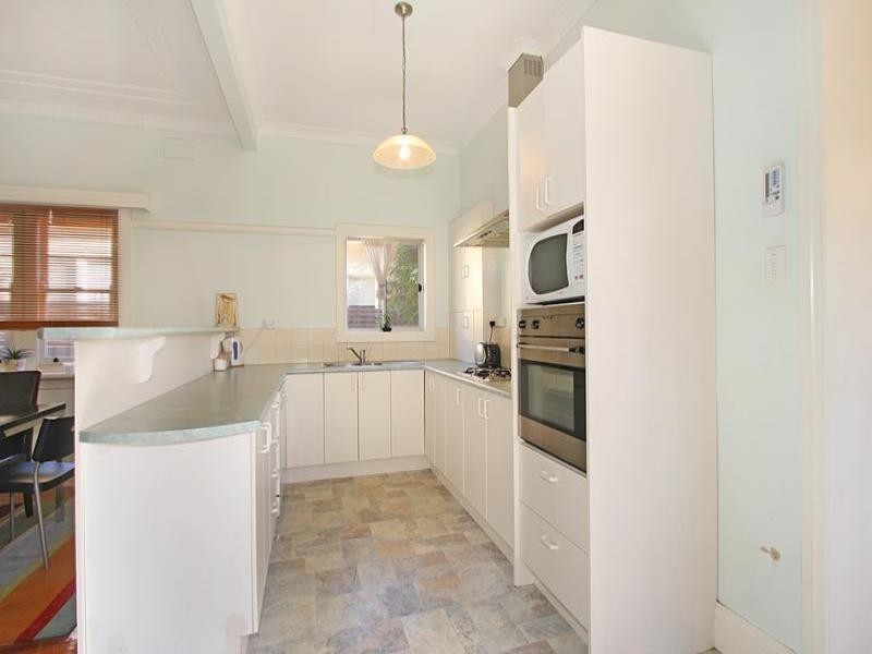 9 Abbeygate Street, Oakleigh VIC 3166