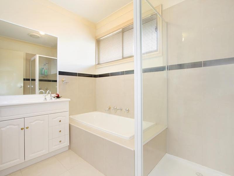 3/10 Jacana Court, Chadstone VIC 3148