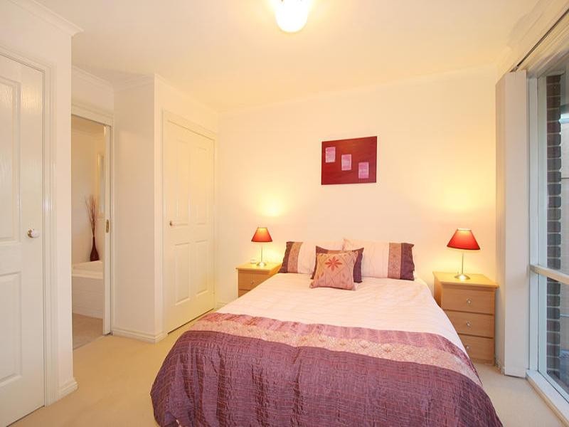 4/89 Oakleigh Road, Carnegie VIC 3163