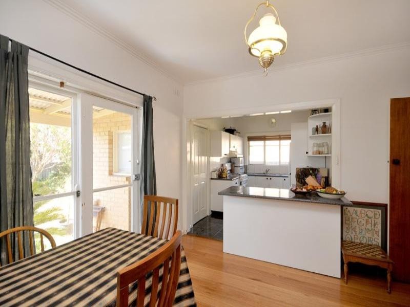 4 Portland Street, Carnegie VIC 3163