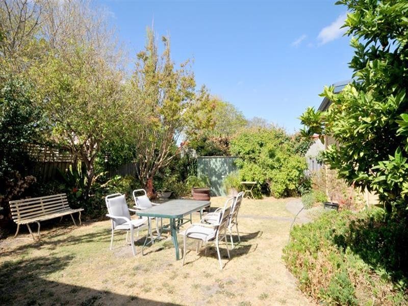 4 Portland Street, Carnegie VIC 3163