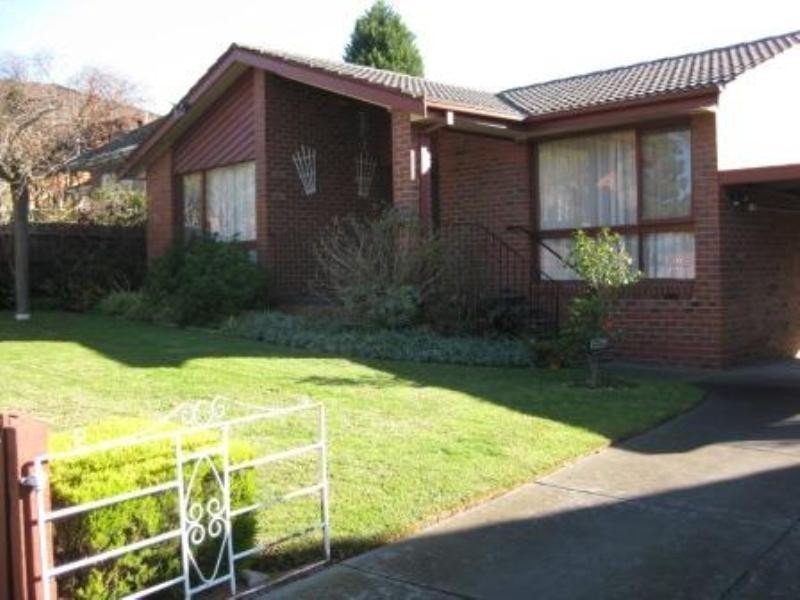 12 Wahroongaa Crescent, Murrumbeena VIC 3163