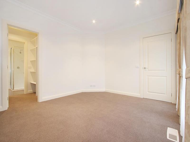 2 Ardyne Street, Murrumbeena VIC 3163