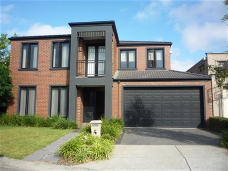 33 Winston Way, Murrumbeena VIC 3163