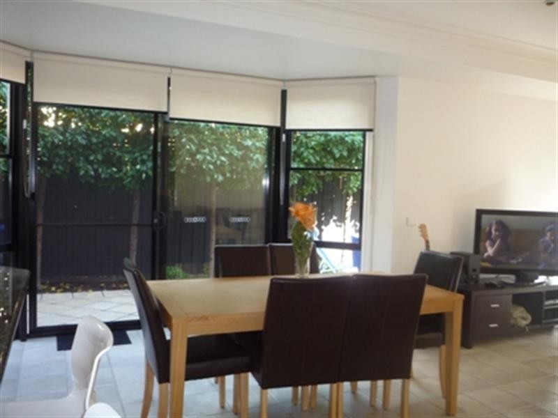 33 Winston Way, Murrumbeena VIC 3163