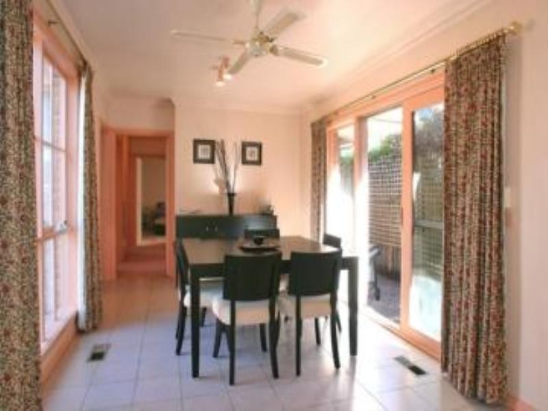 1/5 Wild Cherry Road, Ormond VIC 3204