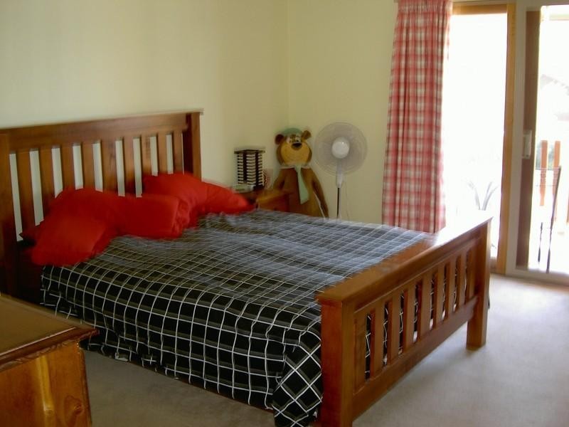 1/7 Bletchley Road, Hughesdale VIC 3166