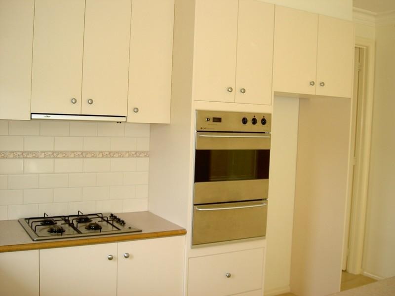 8B Yendon Road, Carnegie VIC 3163