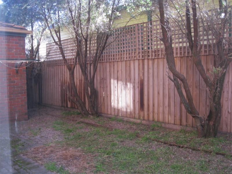 4/10 Palmerston Grove, Oakleigh VIC 3166