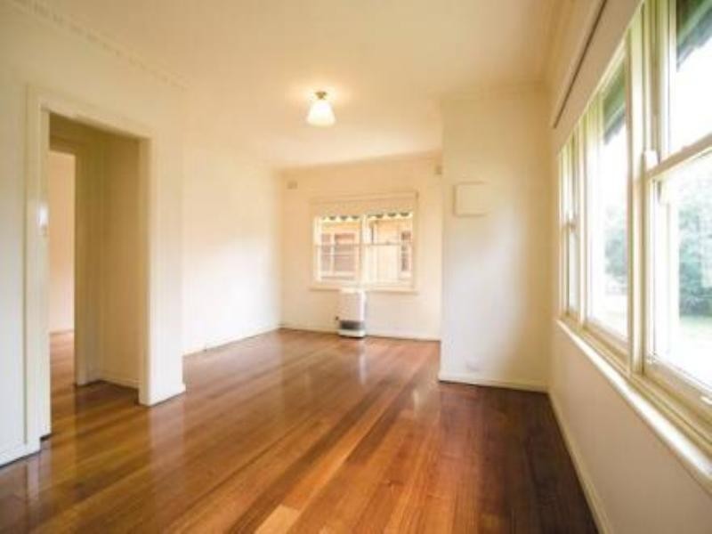 1/102 Truganini Road, Carnegie VIC 3163