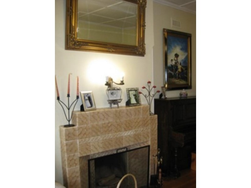 4 Nirvana Avenue, Malvern East VIC 3145