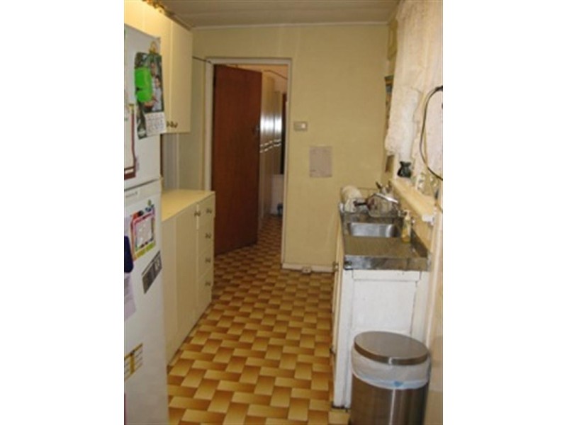 4 Nirvana Avenue, Malvern East VIC 3145