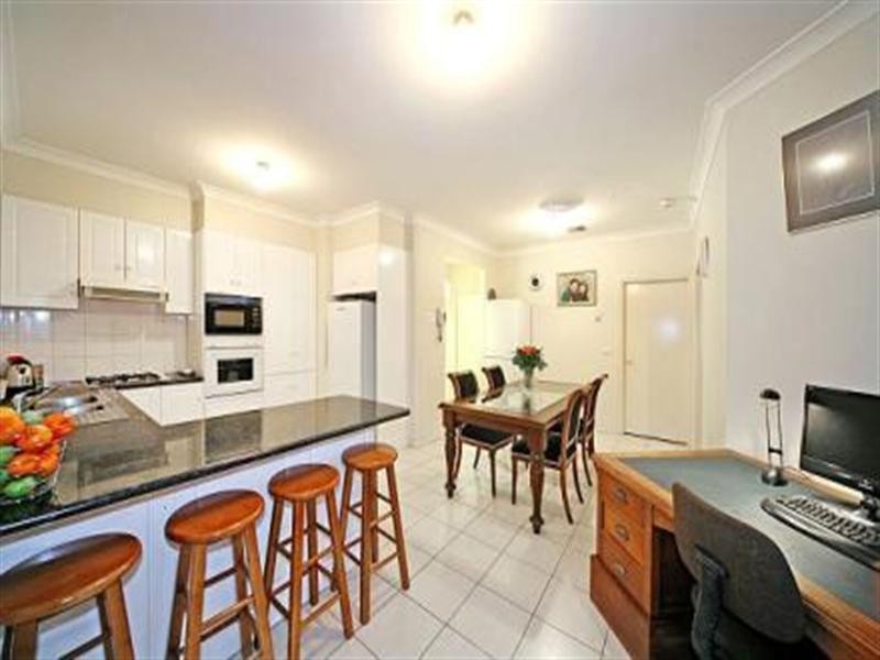 1/17 Wheeler Street, Carnegie VIC 3163