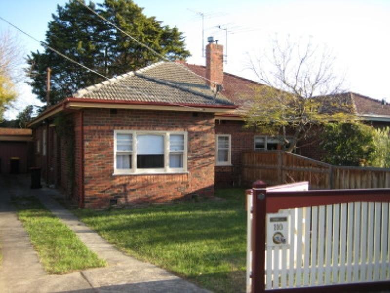 110 Kangaroo Road, Hughesdale VIC 3166