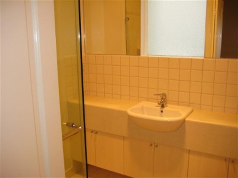 110 Kangaroo Road, Hughesdale VIC 3166