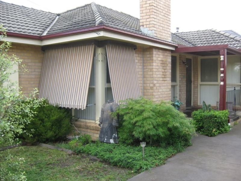 1/18 Leumear Street, Oakleigh East VIC 3166