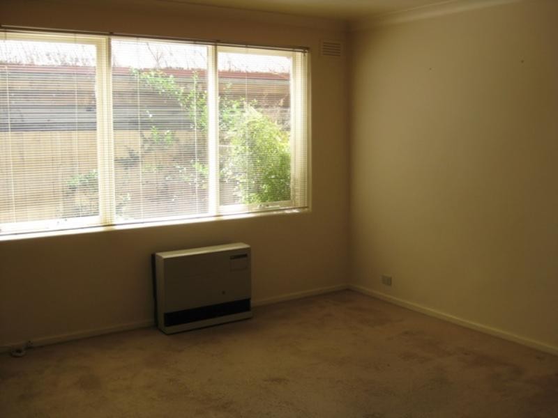 2/17 Moama Road, Malvern East VIC 3145