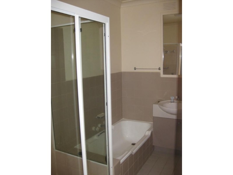 2/17 Moama Road, Malvern East VIC 3145