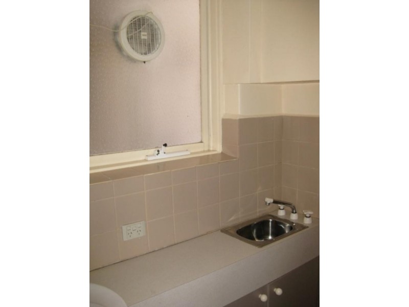 2/17 Moama Road, Malvern East VIC 3145