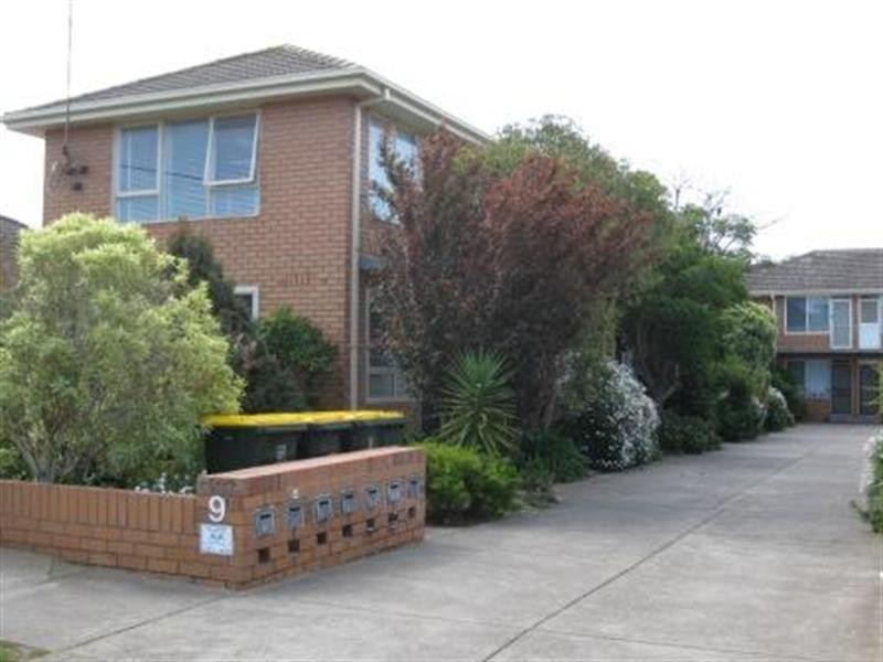 9/9 Waratah Avenue, Glen Huntly VIC 3163