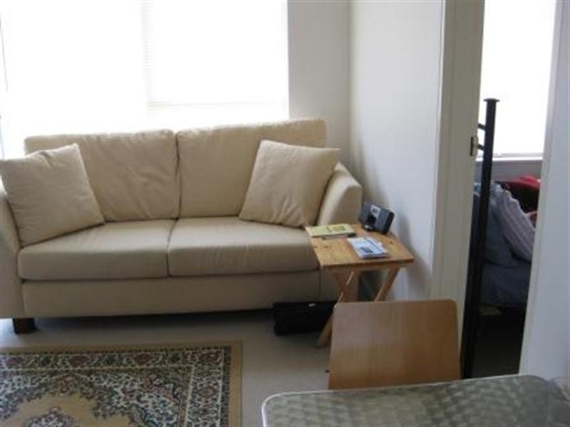 9/9 Waratah Avenue, Glen Huntly VIC 3163