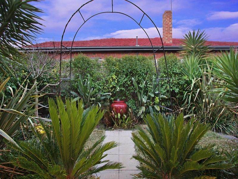 589 North Road, Carnegie VIC 3163