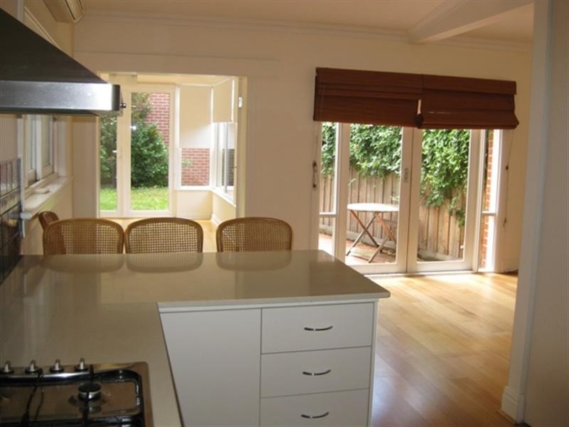 1/40-42 Woornack Road, Carnegie VIC 3163