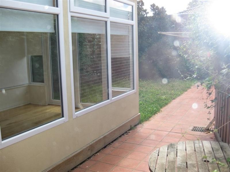 1/40-42 Woornack Road, Carnegie VIC 3163