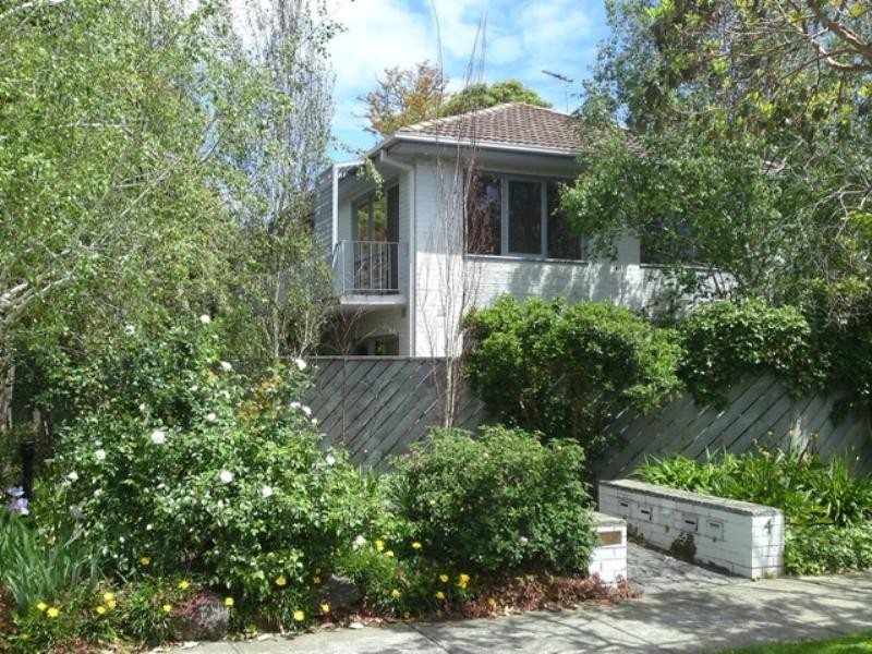 4/4 Holloway Street, Carnegie VIC 3163