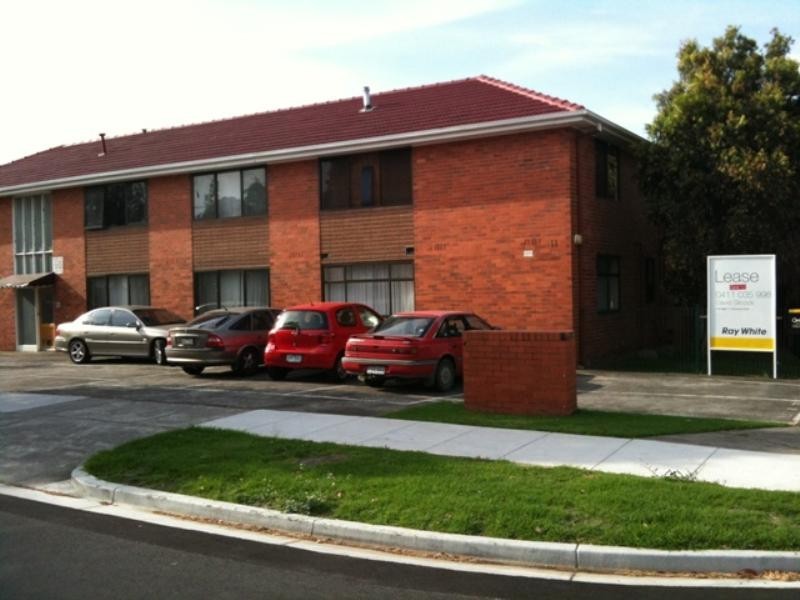 11/11 Brentwood Street, Moorabbin VIC 3189