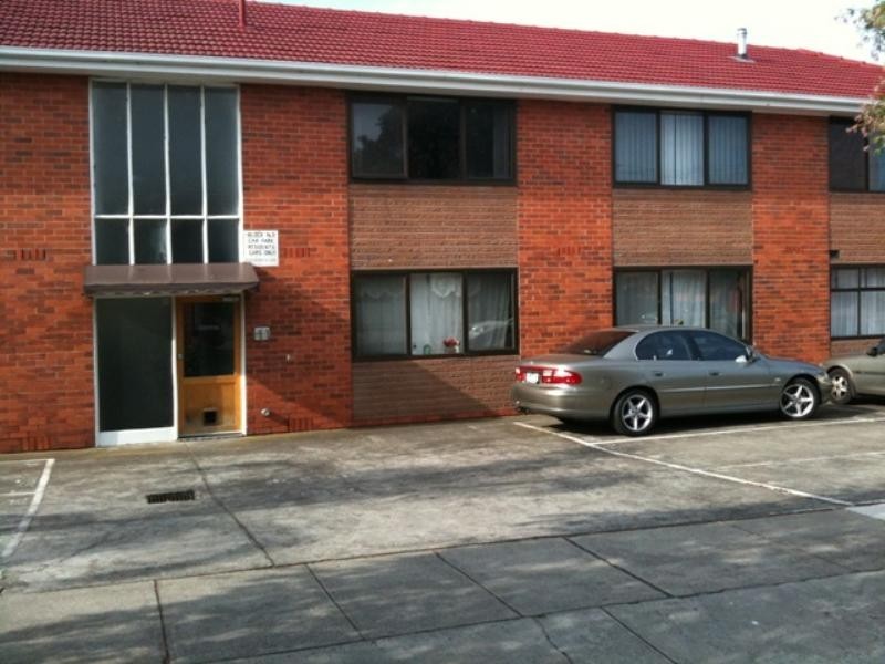 11/11 Brentwood Street, Moorabbin VIC 3189