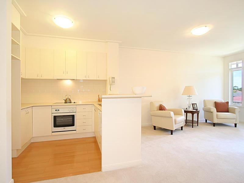 7/3 Brewer Road, Brighton East VIC 3187