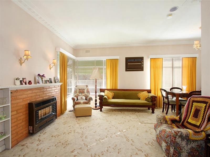 9 Kinlock Avenue, Carnegie VIC 3163