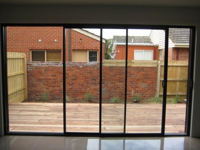 12 Lonsdale Avenue, Hampton East VIC 3188