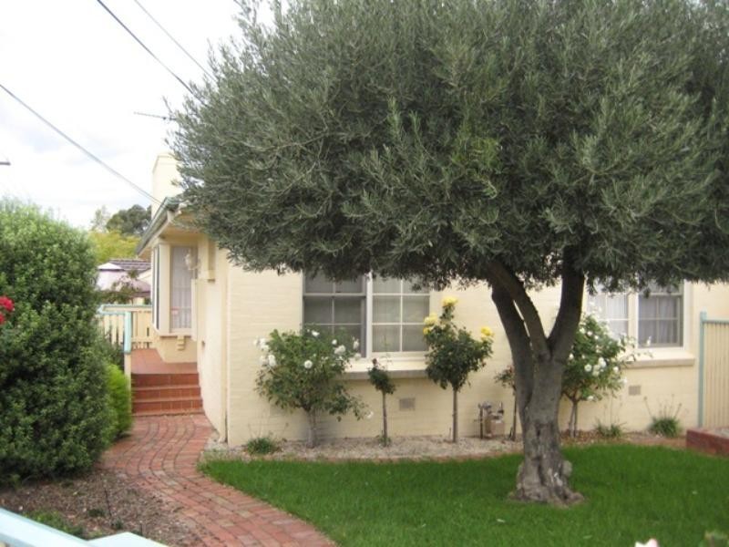 4 Halliday Court, Hughesdale VIC 3166