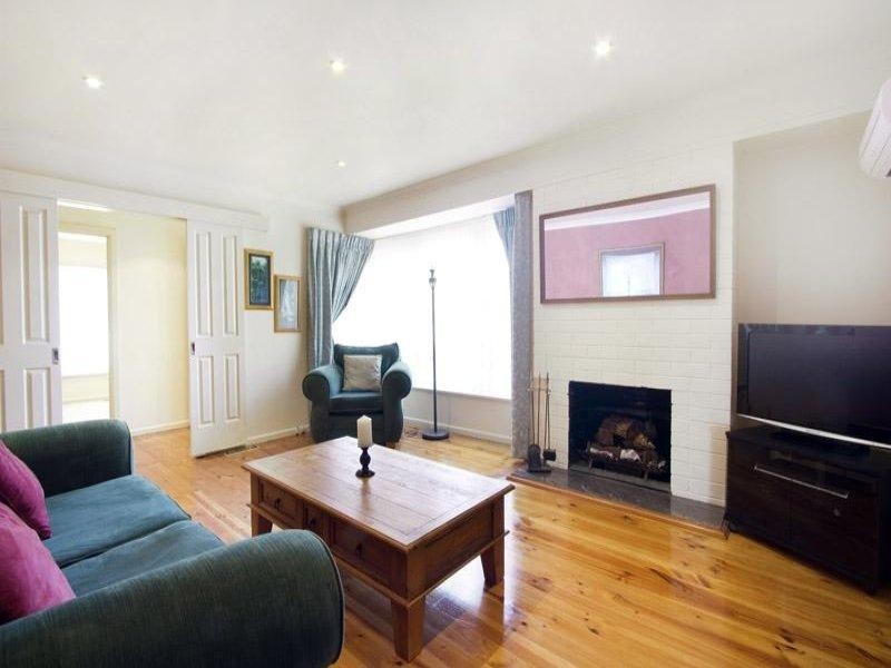 4 Halliday Court, Hughesdale VIC 3166