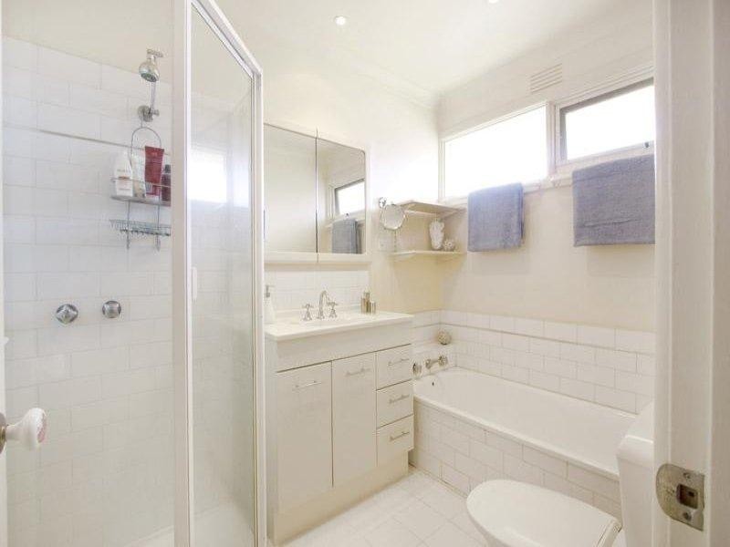 4 Halliday Court, Hughesdale VIC 3166