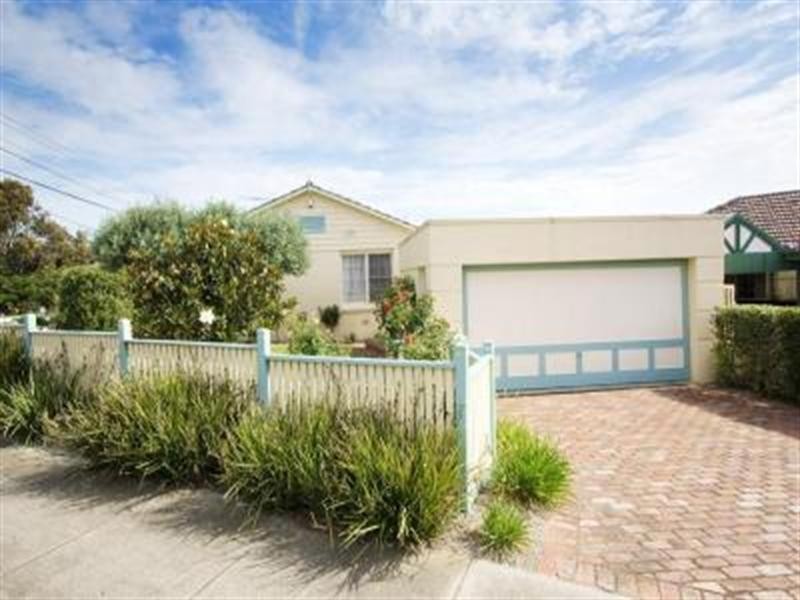 4 Halliday Court, Hughesdale VIC 3166