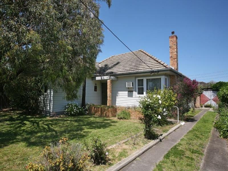 24 FAIRBANK Road, Bentleigh VIC 3204