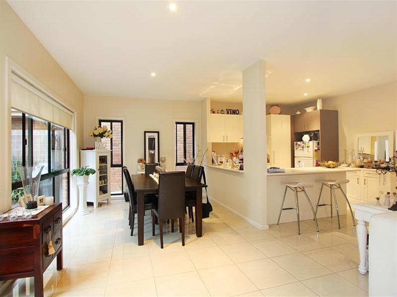 43 Derring Lane, Cheltenham VIC 3192