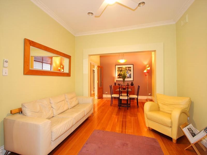 10 Dalston Road, Hughesdale VIC 3166