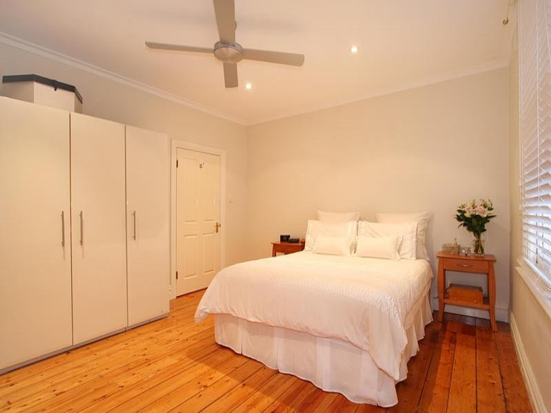 10 Dalston Road, Hughesdale VIC 3166