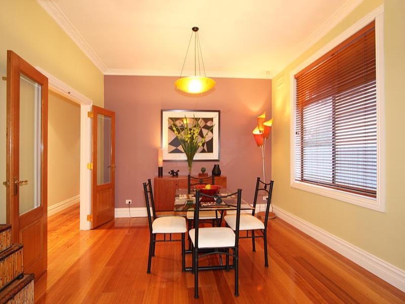 10 Dalston Road, Hughesdale VIC 3166