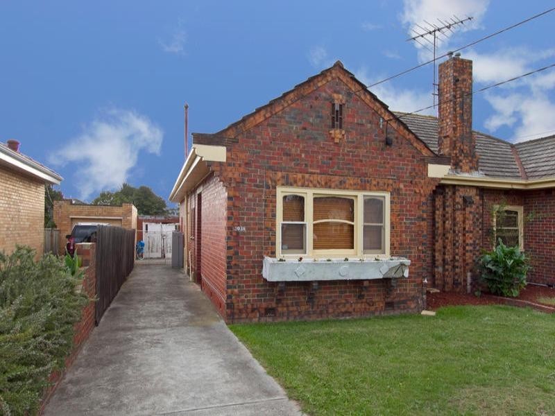 303a Koornang Road, Carnegie VIC 3163